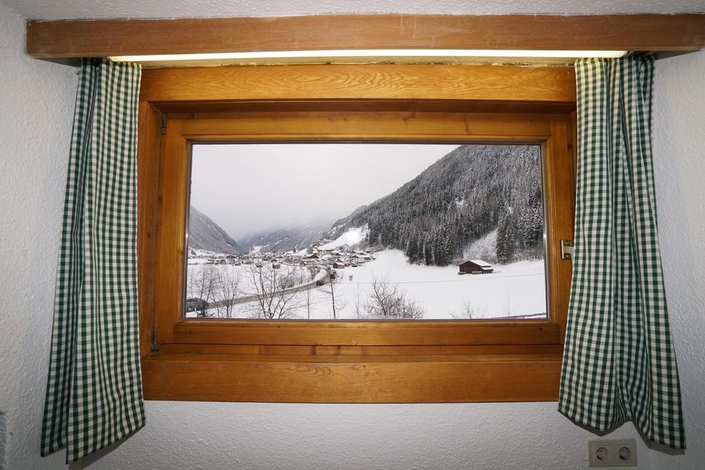 Haus Ruetzbach Apartment Neustift im Stubaital Bilik gambar
