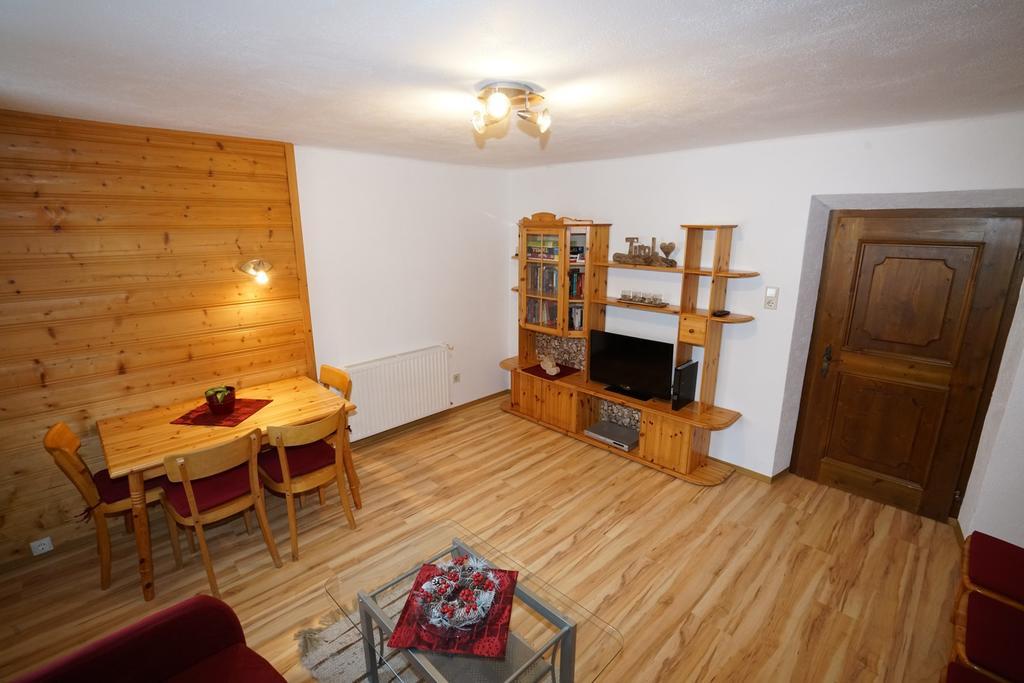 Haus Ruetzbach Apartment Neustift im Stubaital Luaran gambar