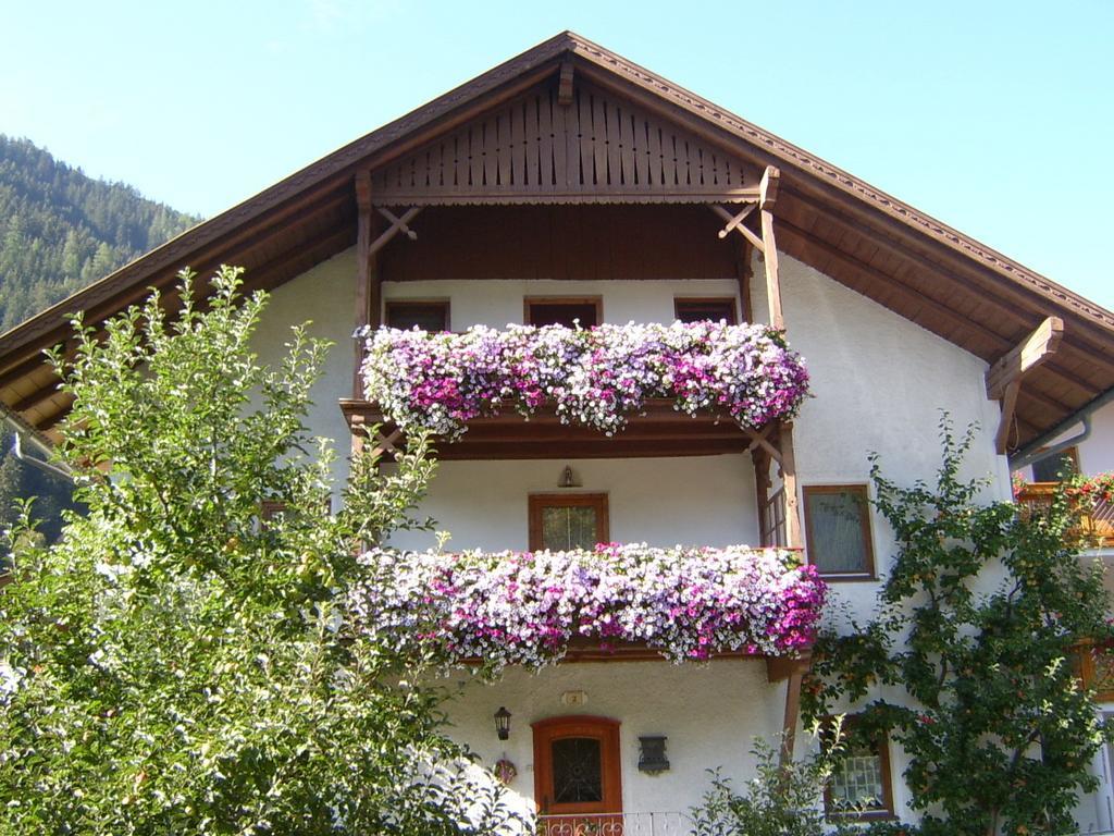 Haus Ruetzbach Apartment Neustift im Stubaital Bilik gambar